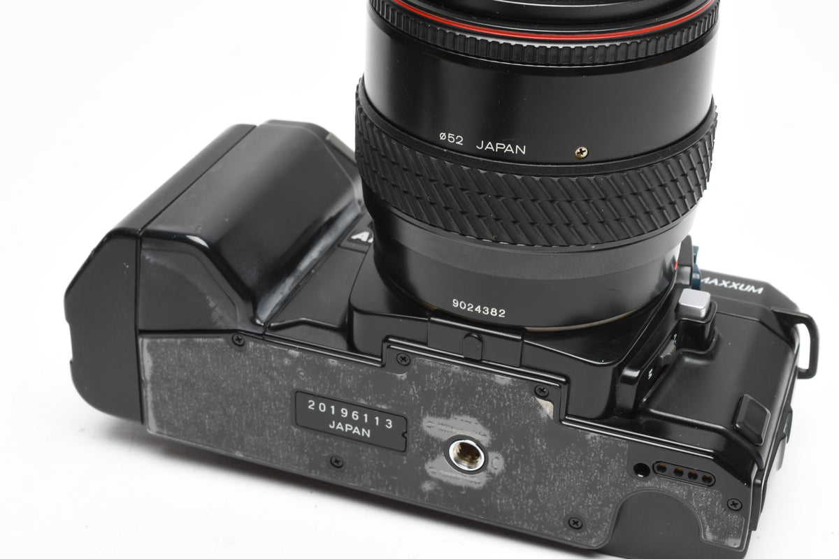 Minolta Maxxum 7000 35mm SLR w/Tokina 28-70mm Zoom, Case, Tested