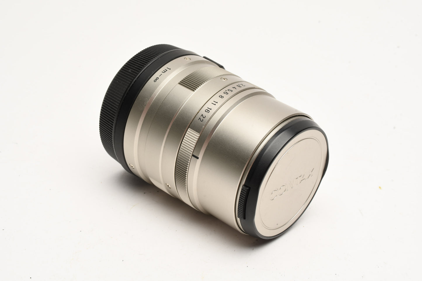 Contax Zeiss Sonnar T* 90mm f2.8 lens, boxed, Mint-, caps, Great