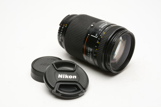 Nikon AF Nikkor 35-135mm F3.5-4.5 Macro zoom lens, caps, Great range, Nice