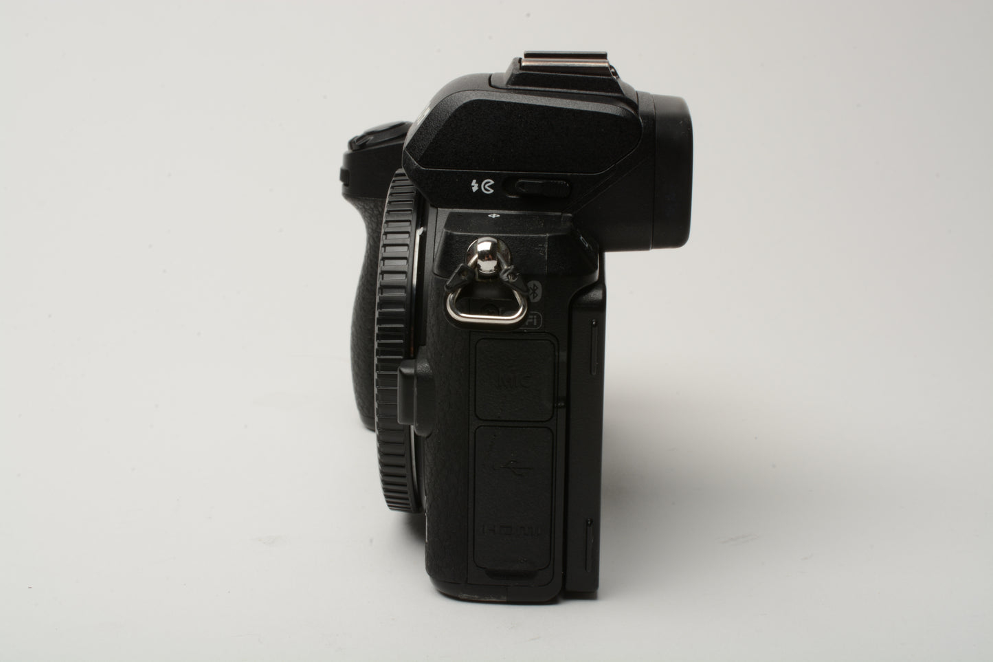 Nikon Z50 Mirrorless Body, Nikon battery, dual charger, strap, 17k acts