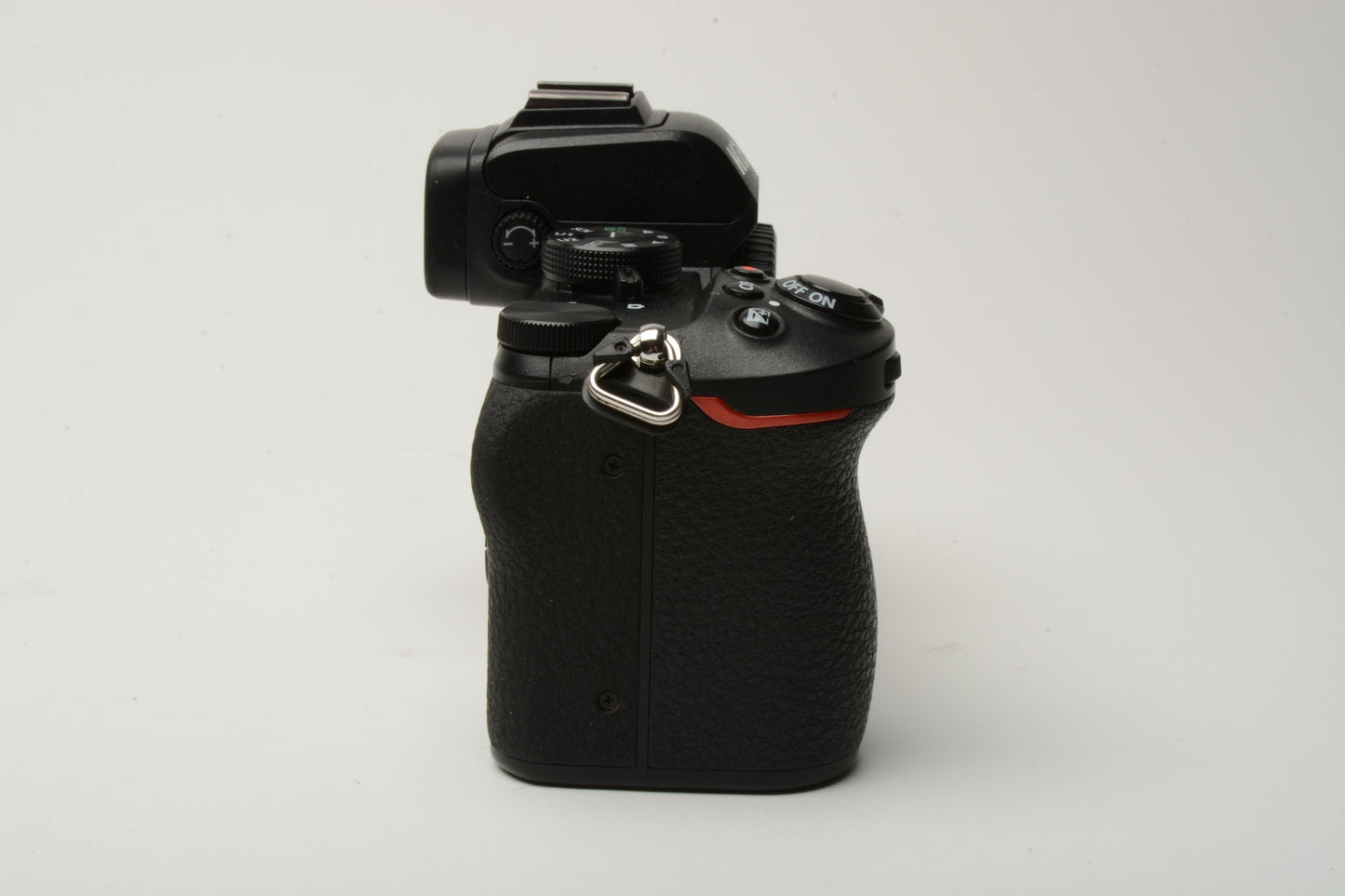Nikon Z50 Mirrorless Body, Nikon battery, dual charger, strap, 17k acts