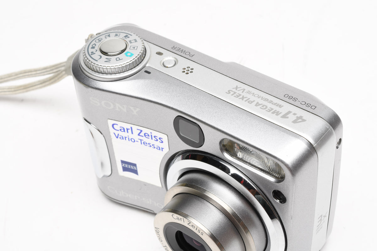 Sony DSC-S60 4.1MP Digital Point&Shoot camera (Silver), Strap, Good