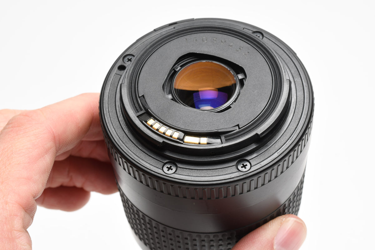 Canon EF 80-200mm F4.5-5.6 II zoom lens, caps, Nice & clean