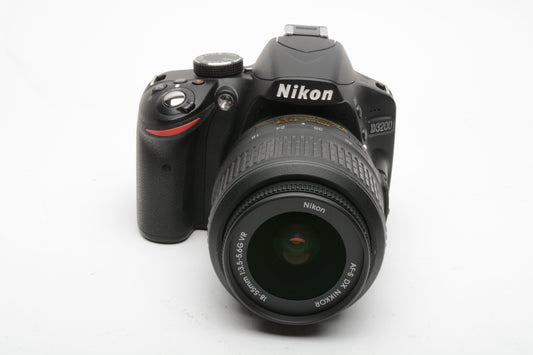 Nikon D3200 DSLR w/18-55mm f3.5-5.6G VR zoom lens, batt+charger+strap 1594 Acts