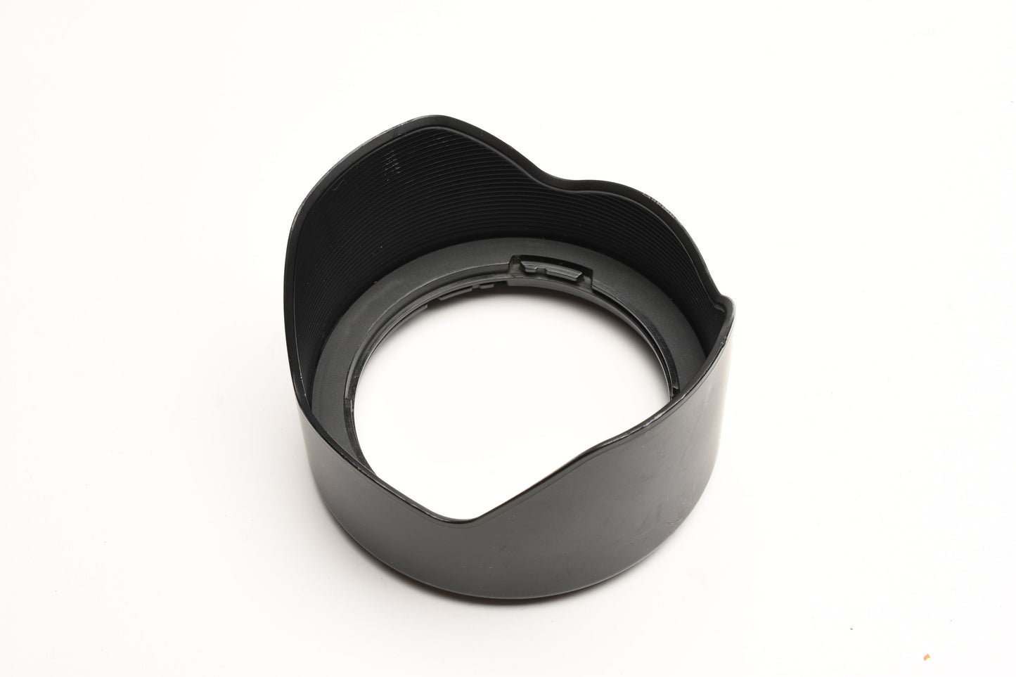 Tamron HA056 lens hood for 70-180mm F2.8 Di III VXD, Genuine, Clean