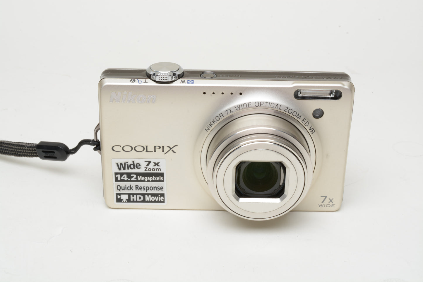 Nikon Coolpix S6000 14.2MP Digital Point&Shoot camera (Silver) Very clean, tested +Case