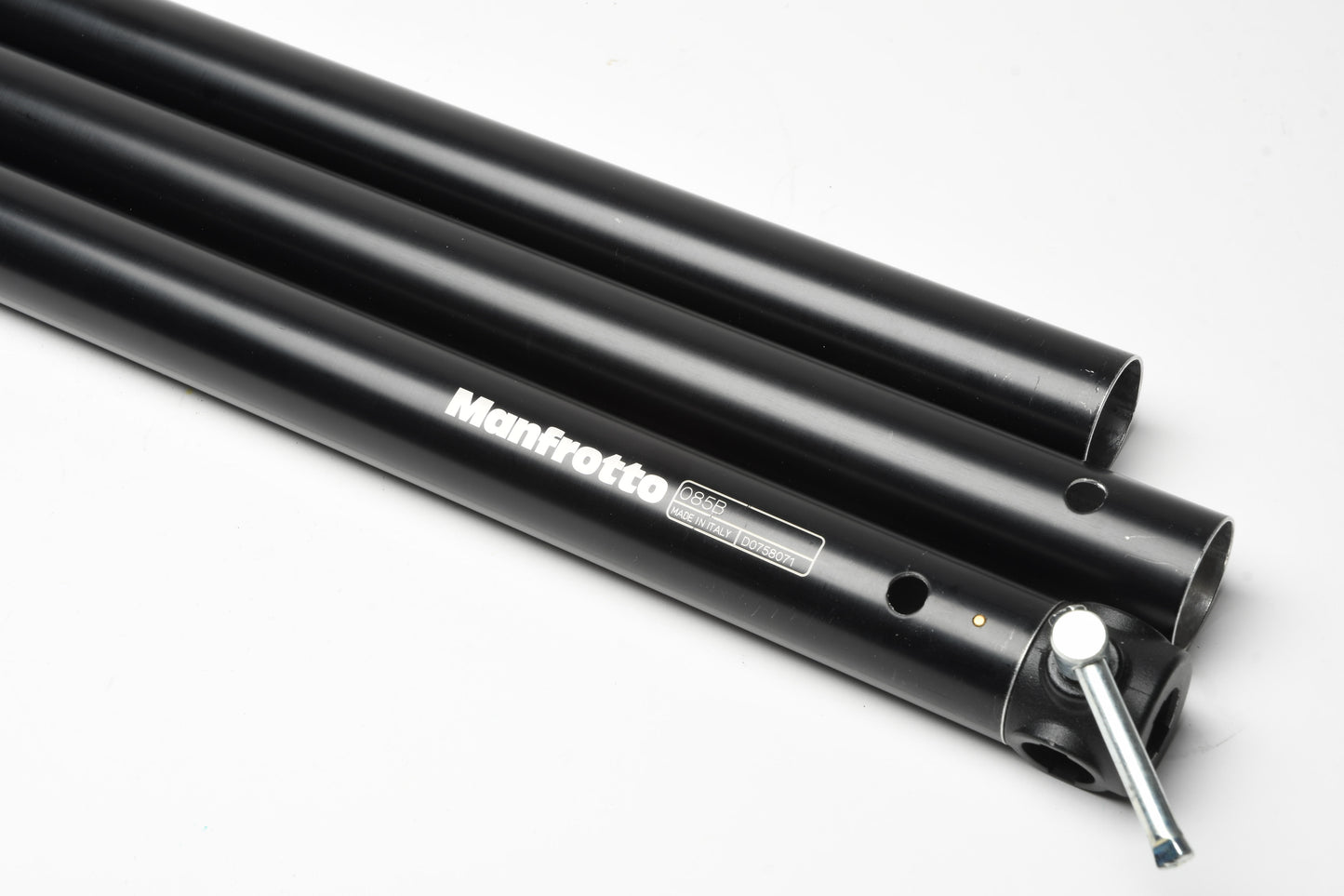 Manfrotto 085B Heavy-Duty Boom and Stand, Nice!