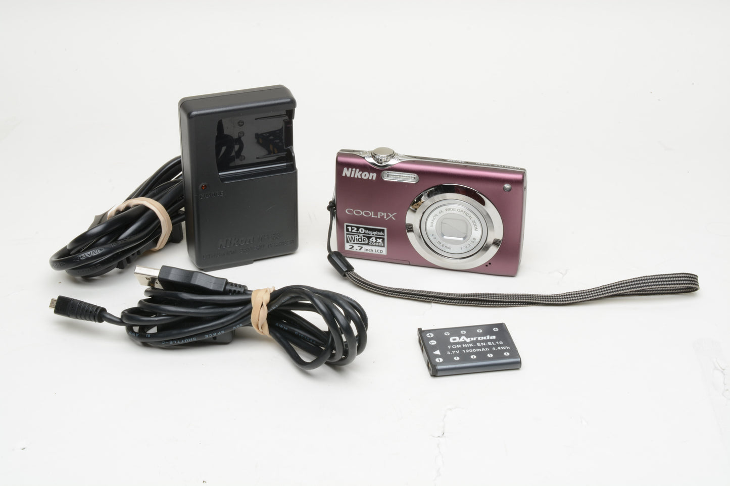 Nikon Coolpix S3000 12MP Digital Point&Shoot camera (Plum) , tested, great