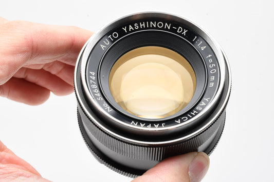 Yashica Auto Yashinon-DX 50mm f1.4 M42 Screw-Mount, Caps, Sharp!
