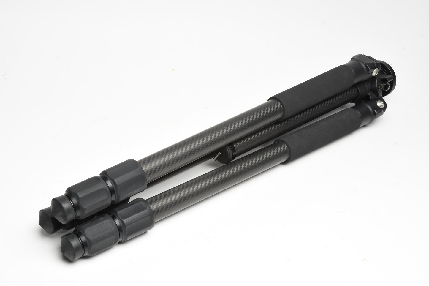Induro CLT303L Series 3 Stealth 3-Section Carbon Fiber Tripod, Case, Nice!