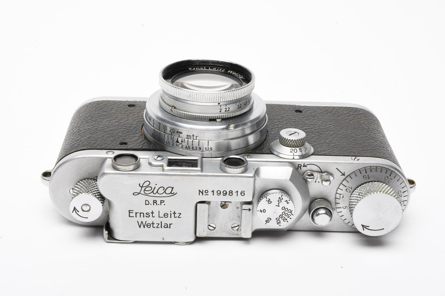 Leica IIIa w/Summar 5cm f2, Case, Cap tested, great condition