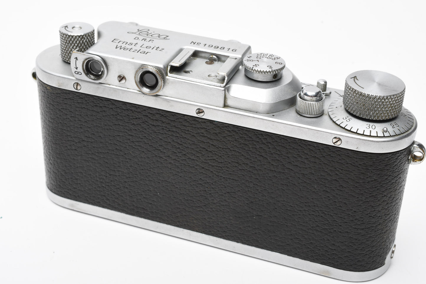 Leica IIIa w/Summar 5cm f2, Case, Cap tested, great condition