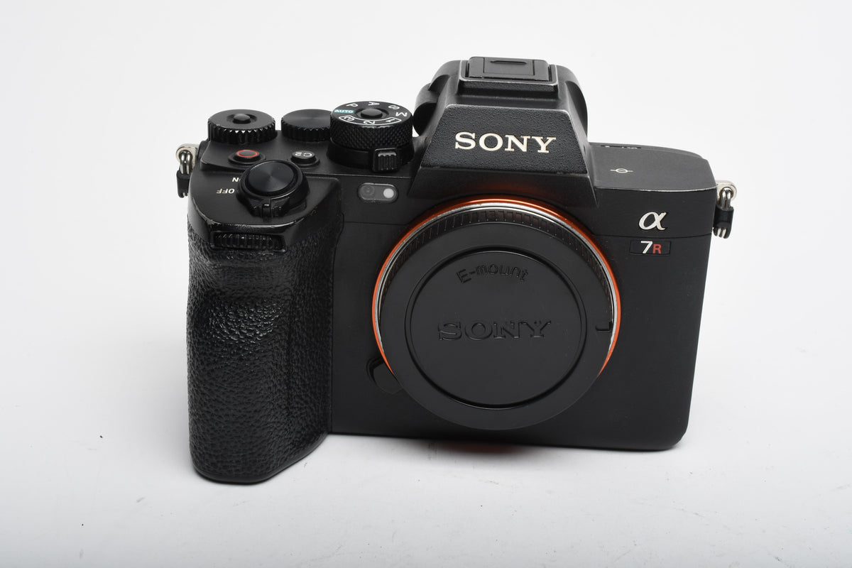 Sony A7R V Mirrorless body, 83K Acts, batt, charger, Fully tested, Good!