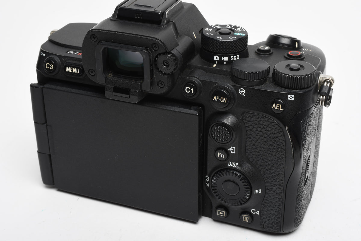 Sony A7R V Mirrorless body, 83K Acts, batt, charger, Fully tested, Good!