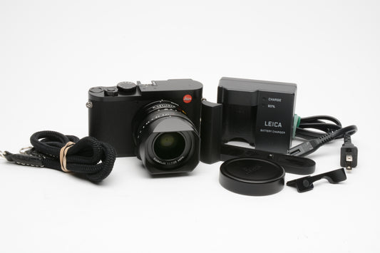 Leica Q2 Digital Camera 47.3MP w/28mm f1.7 ASPH Summilux Lens #19050 MINT