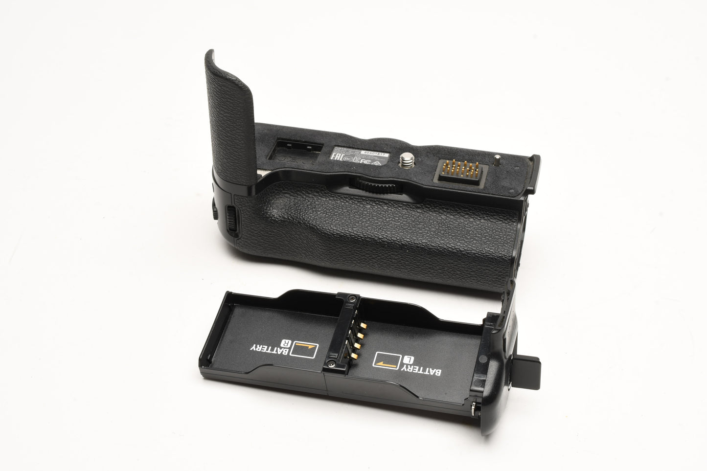 Fujifilm VPB-XT2 Vertical Power Booster Grip for X-T2 w/AC-9VS AC adaptor