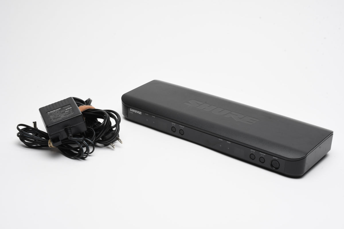 Shure BLX88 H8 512-542MHz Wireless Receiver w/Power supply