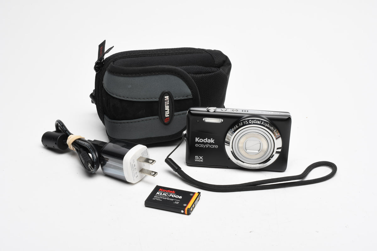 Kodak EasyShare M23 14MP Digital Point&Shoot camera (Black), Strap, Case, Nice