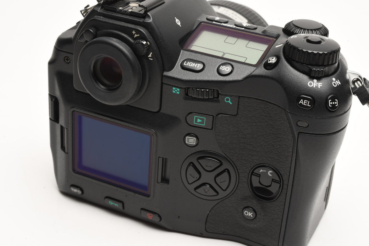 Olympus E-1 DSLR 5MP Bundle w/Zuiko 14-54mm F2.8-3.5 Lens ONLY 17 SC!!