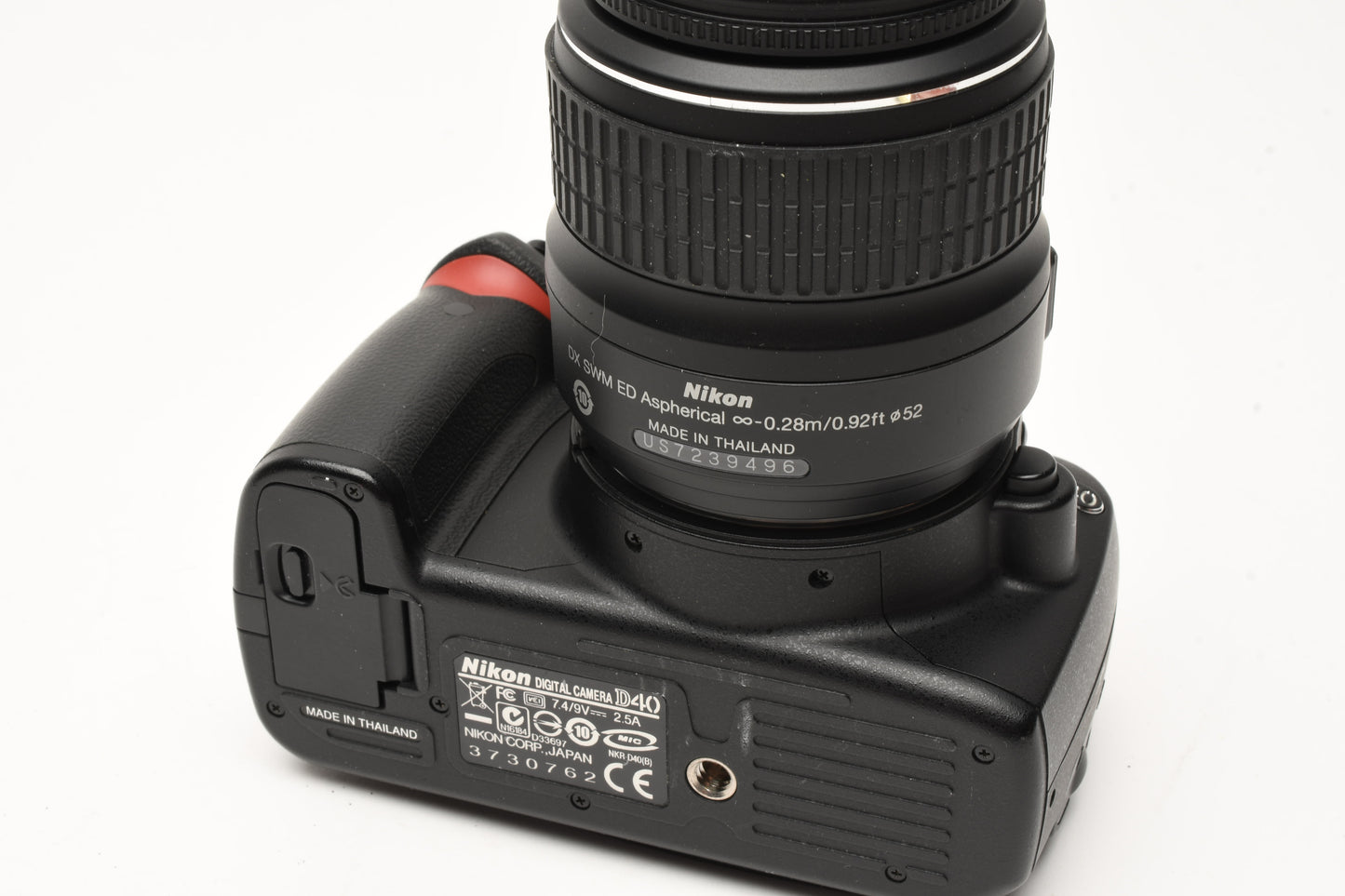 Nikon D40 DSLR body w/Nikkor 18-55mm f3.5-5.6G ED II, Low use, Great!