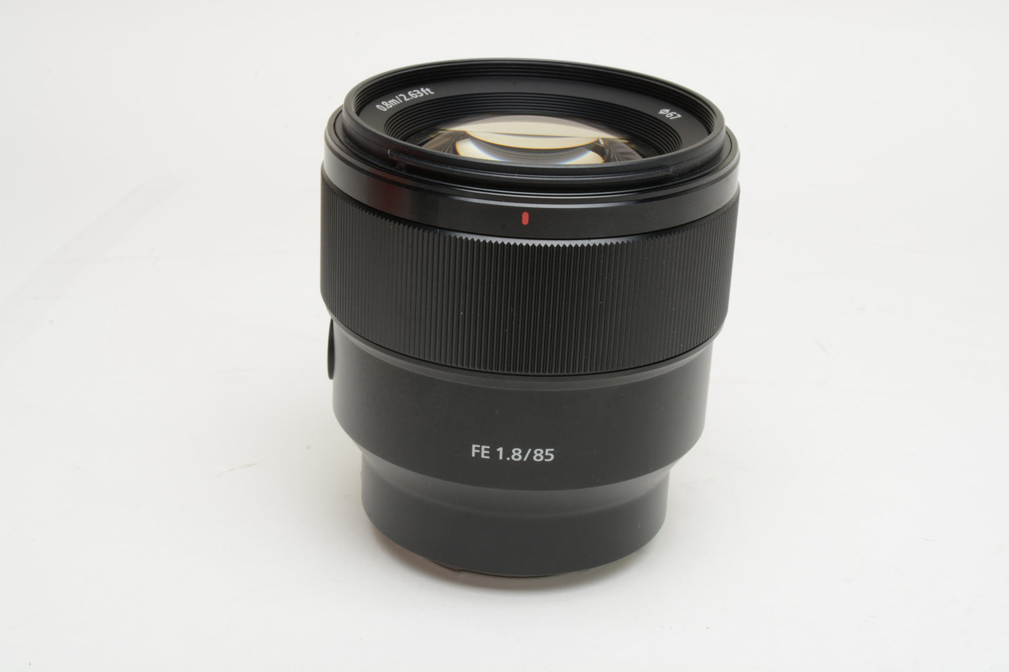 Sony FE 85mm f1.8 lens  w/caps, hood, Boxed, USA, Mint-