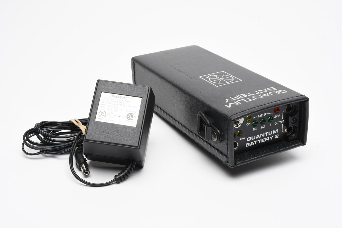 Quantum Battery 2 Flash power w/AC Adapter/charger, Tested, Great!