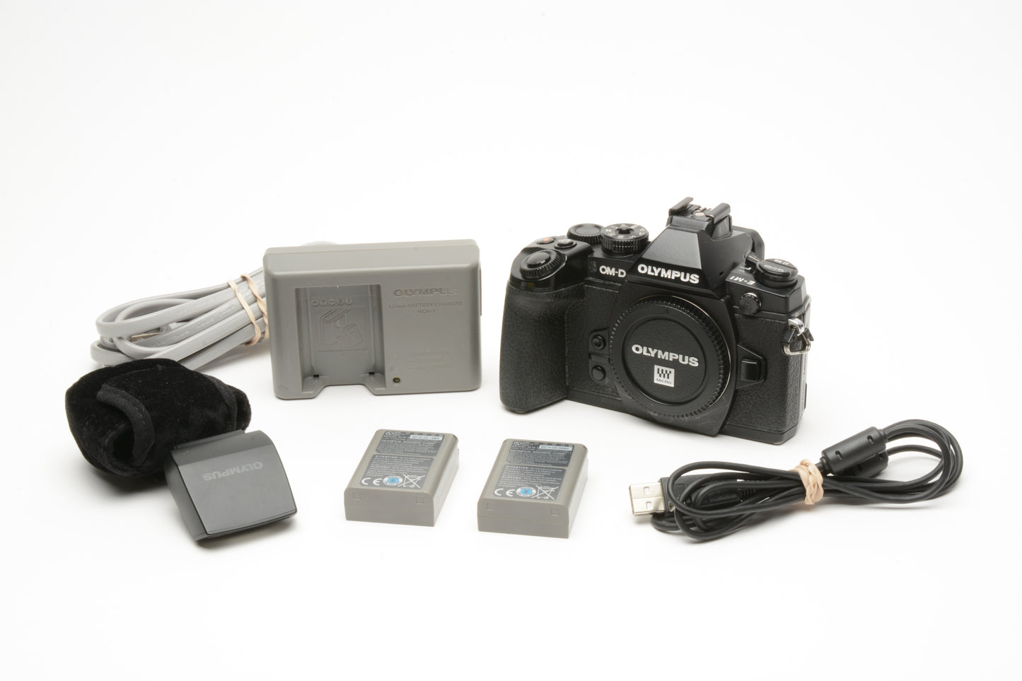 Olympus OM-D E-M1 16.3MP Micro 4/3 body, 19K Acts, Great! 2Batts+flash