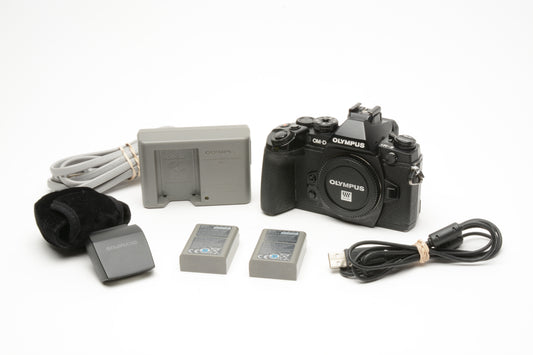 Olympus OM-D E-M1 16.3MP Micro 4/3 body, 19K Acts, Great! 2Batts+flash