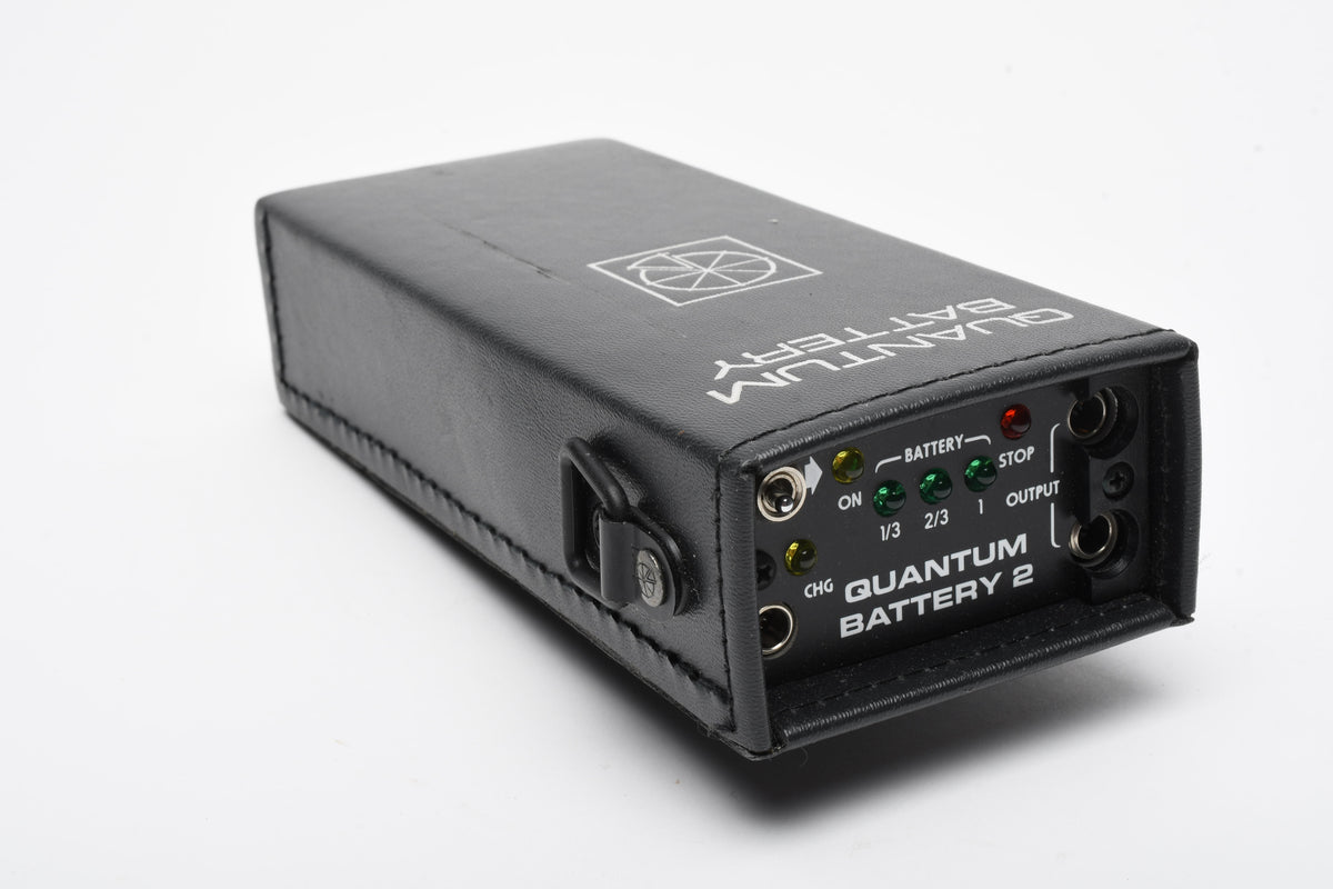 Quantum Battery 2 Flash power w/AC Adapter/charger, Tested, Great!