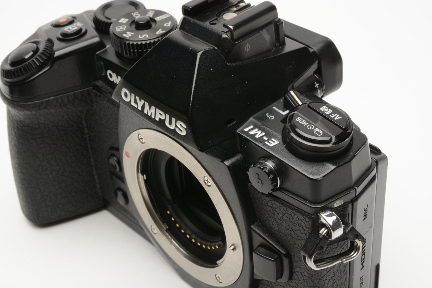 Olympus OM-D E-M1 16.3MP Micro 4/3 body, 19K Acts, Great! 2Batts+flash