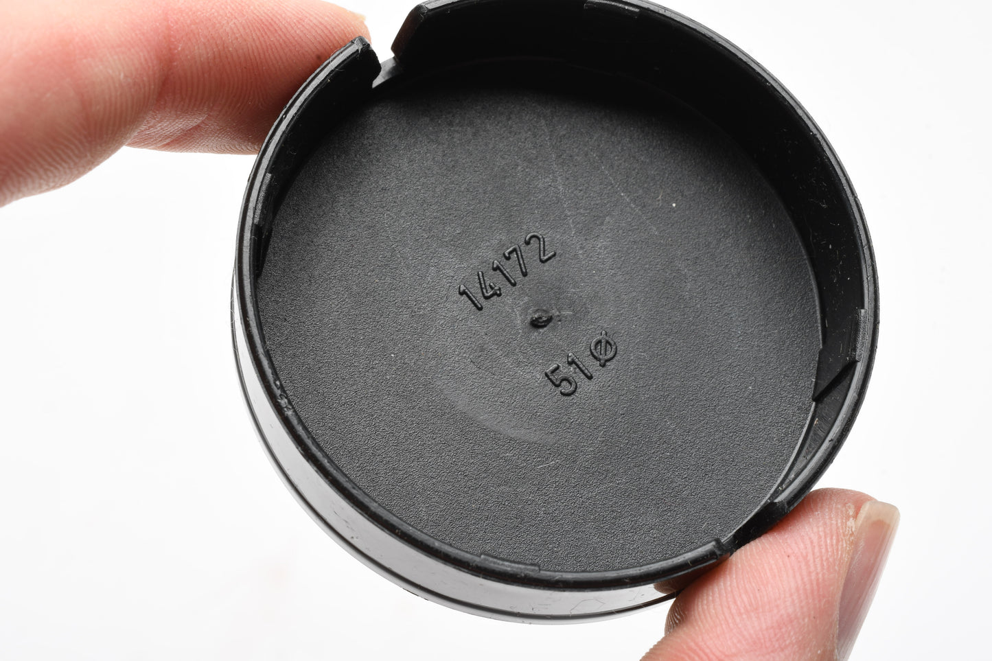 Leica 14172 Plastic Front Cap for Elmarit 28mm & Summilux 50mm Lenses, Clean