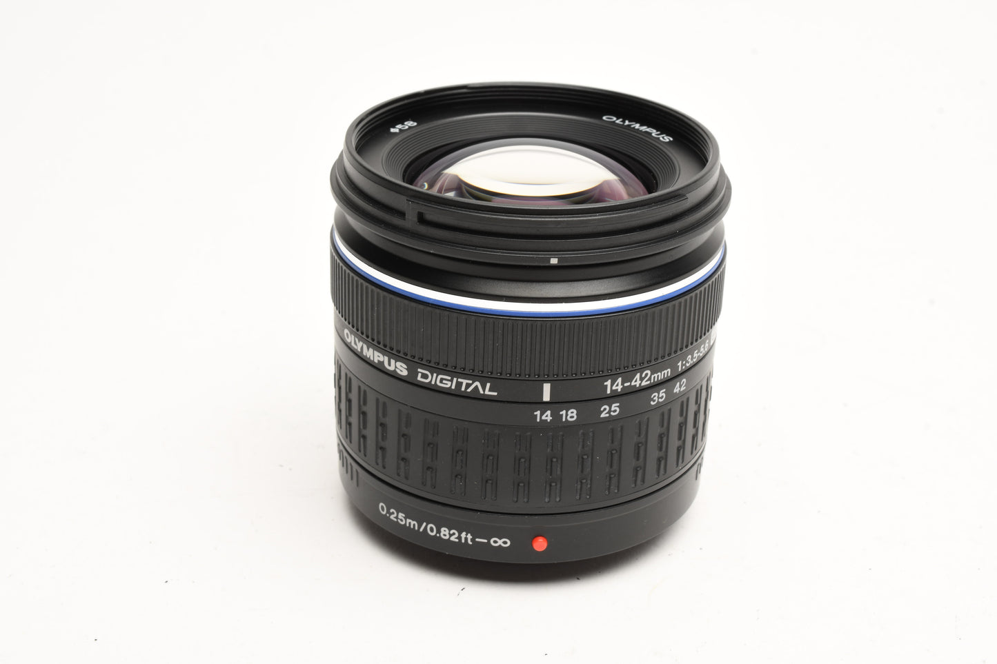 Olympus 14-42mm f3.5-5.6 ED Zuiko Digital zoom 4/3 Mount, B+W UV, Caps