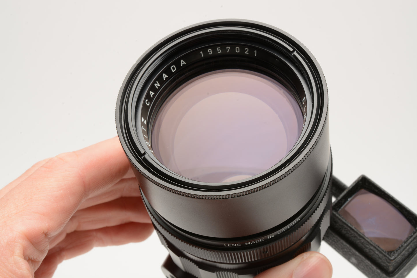 Leica Elmarit-R 135mm F2.8 Canada lens w/Goggles and caps, Nice!