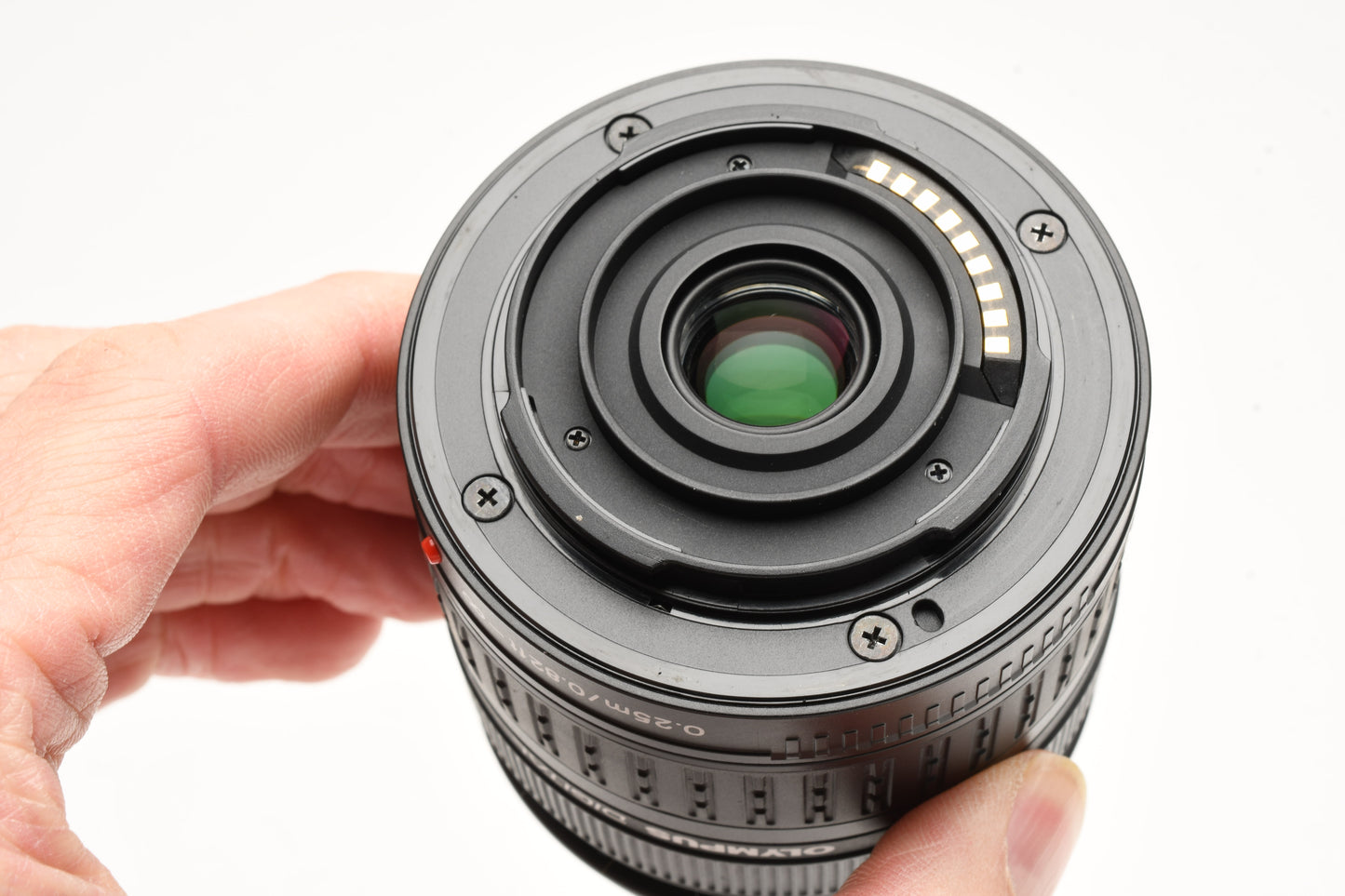 Olympus 14-42mm f3.5-5.6 ED Zuiko Digital zoom 4/3 Mount, B+W UV, Caps