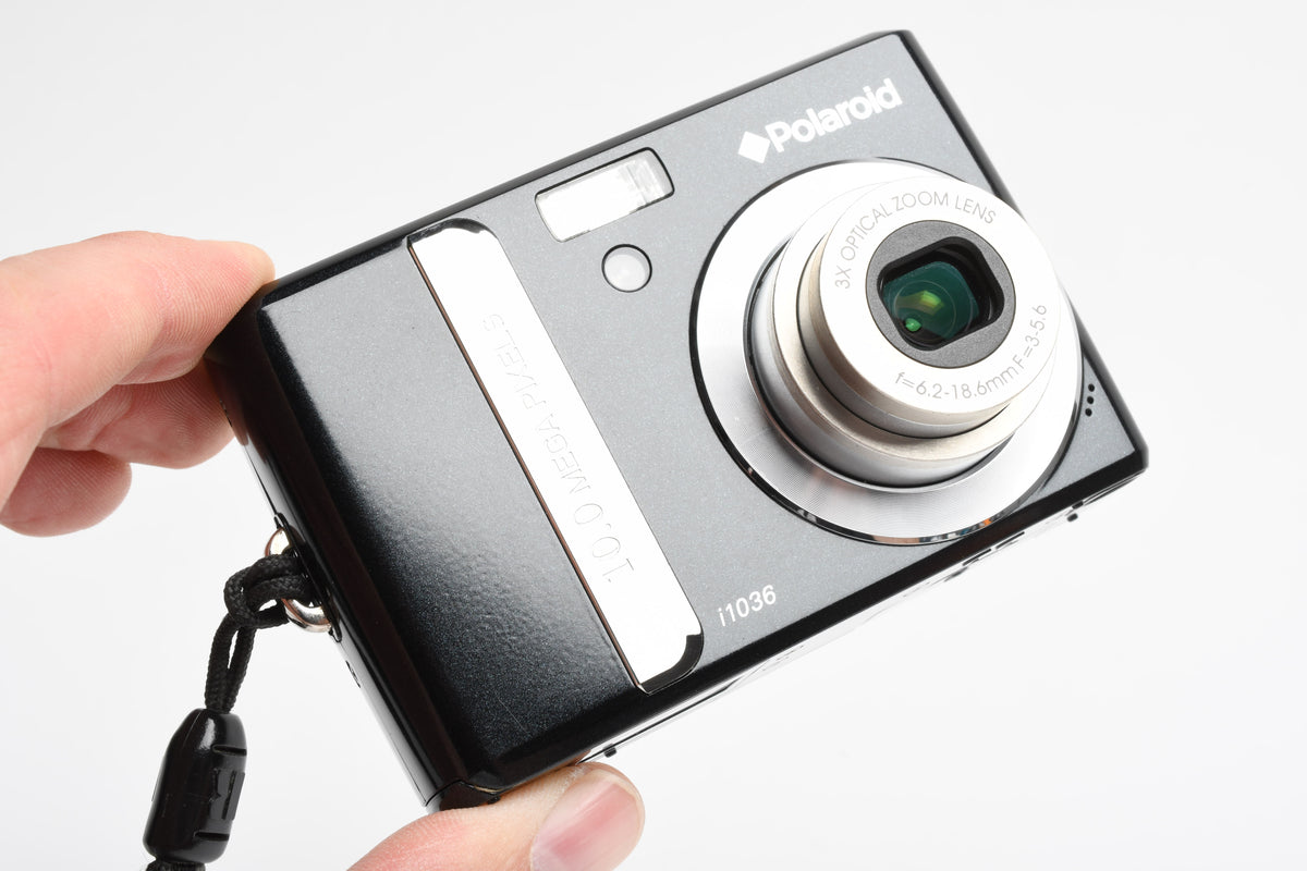 Polaroid i1036 10MP Digital Point&Shoot camera (Black), Strap, Great!