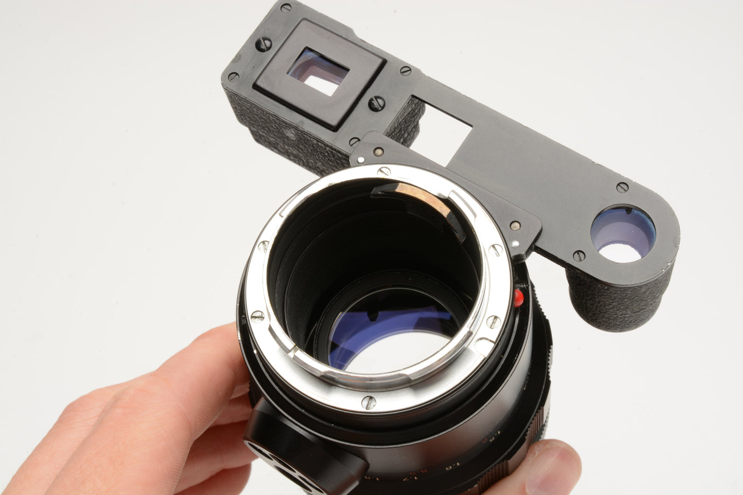 Leica Elmarit-R 135mm F2.8 Canada lens w/Goggles and caps, Nice!