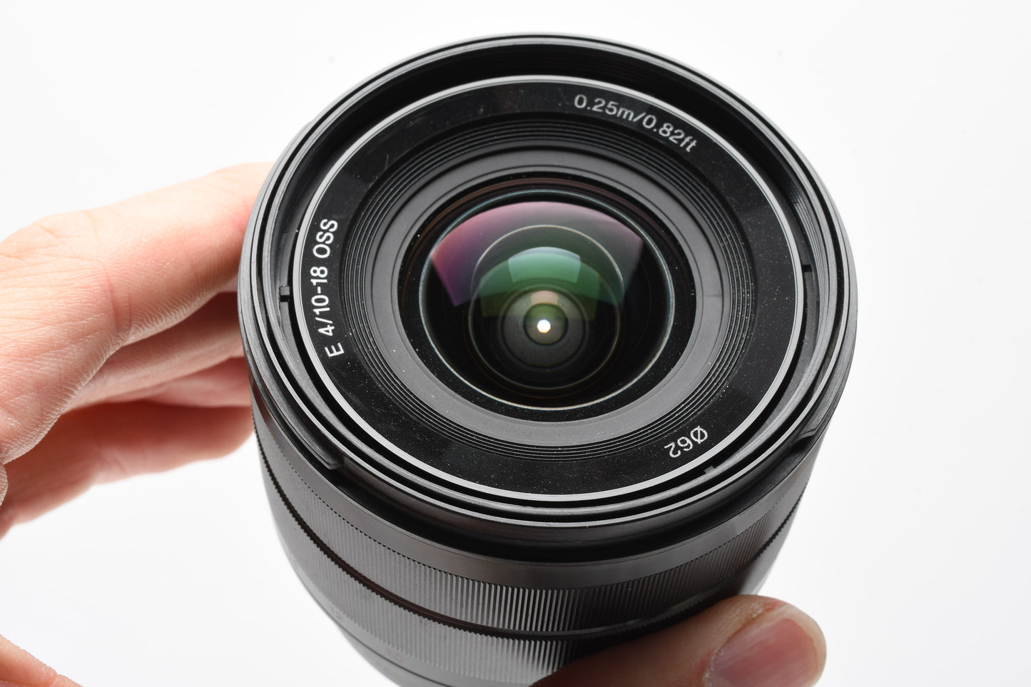 Sony 10-18mm f4 OSS zoom lens SEL1018 w/Hood, caps, UV, Sharp!