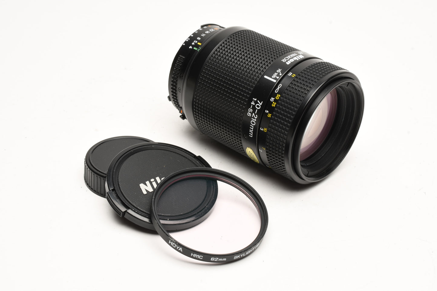 Nikon AF 70-210mm F4-5.6 zoom, very clean, UV + Caps, Great!