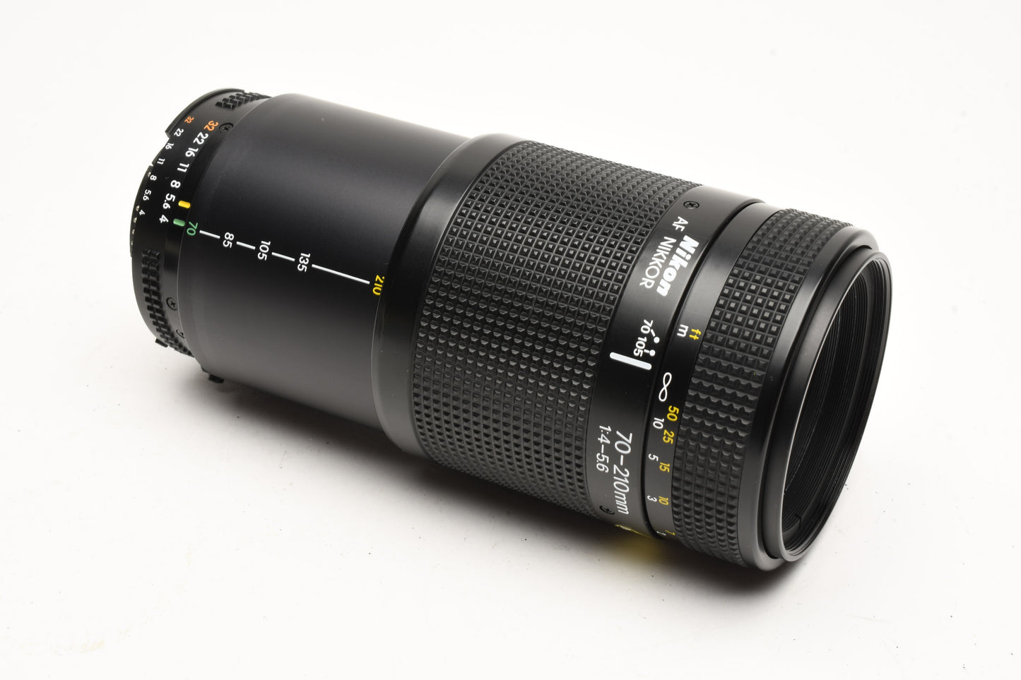 Nikon AF 70-210mm F4-5.6 zoom, very clean, UV + Caps, Great!