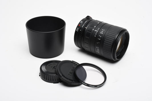 Sigma UC-II 70-210mm f4-5.6 zoom w/Hood, Sky, caps, Canon FD Mount