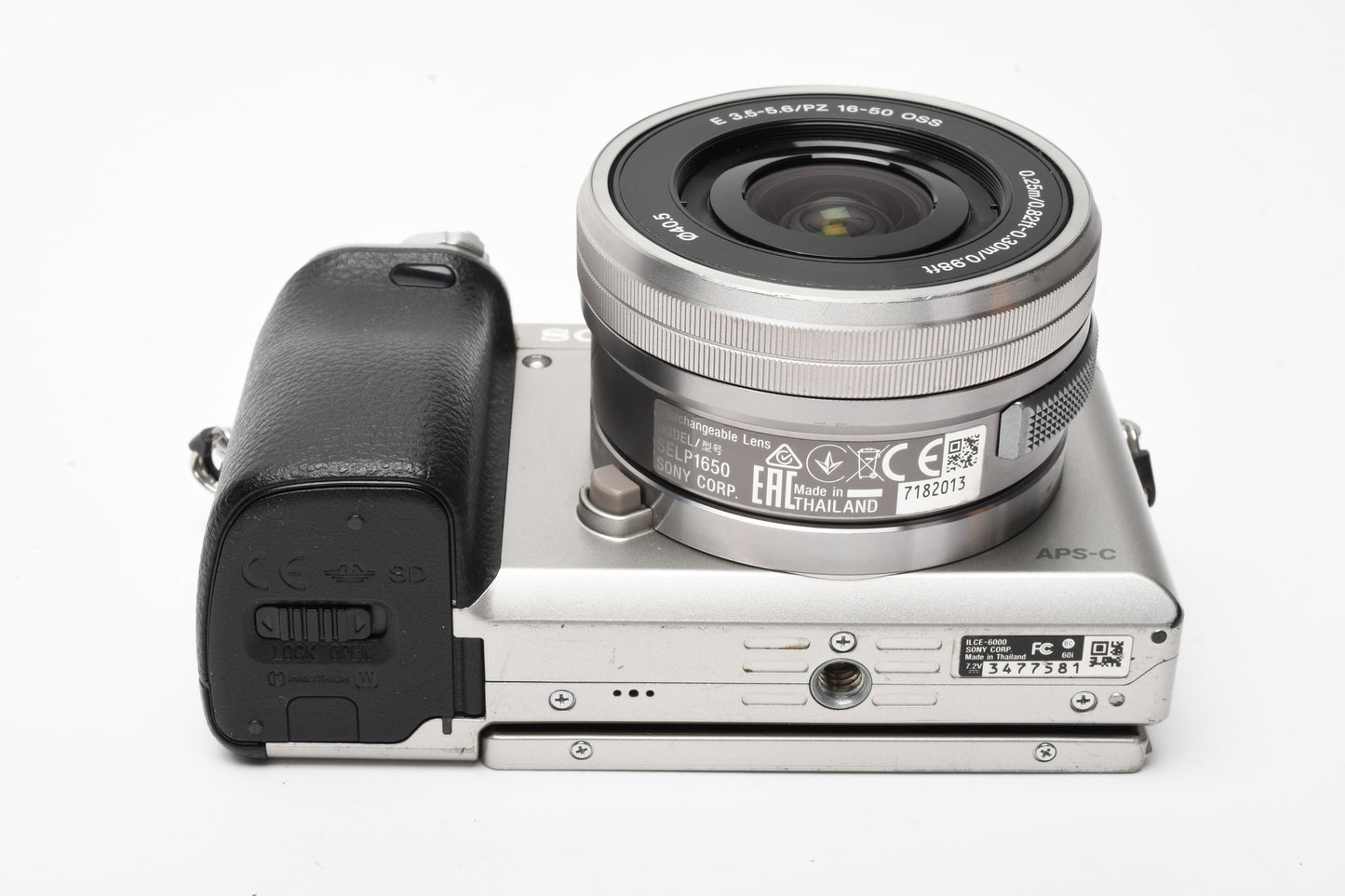 Sony A6000 Mirrorless w/16-50mm zoom, 2X batts+charger, Only 2859 Acts!