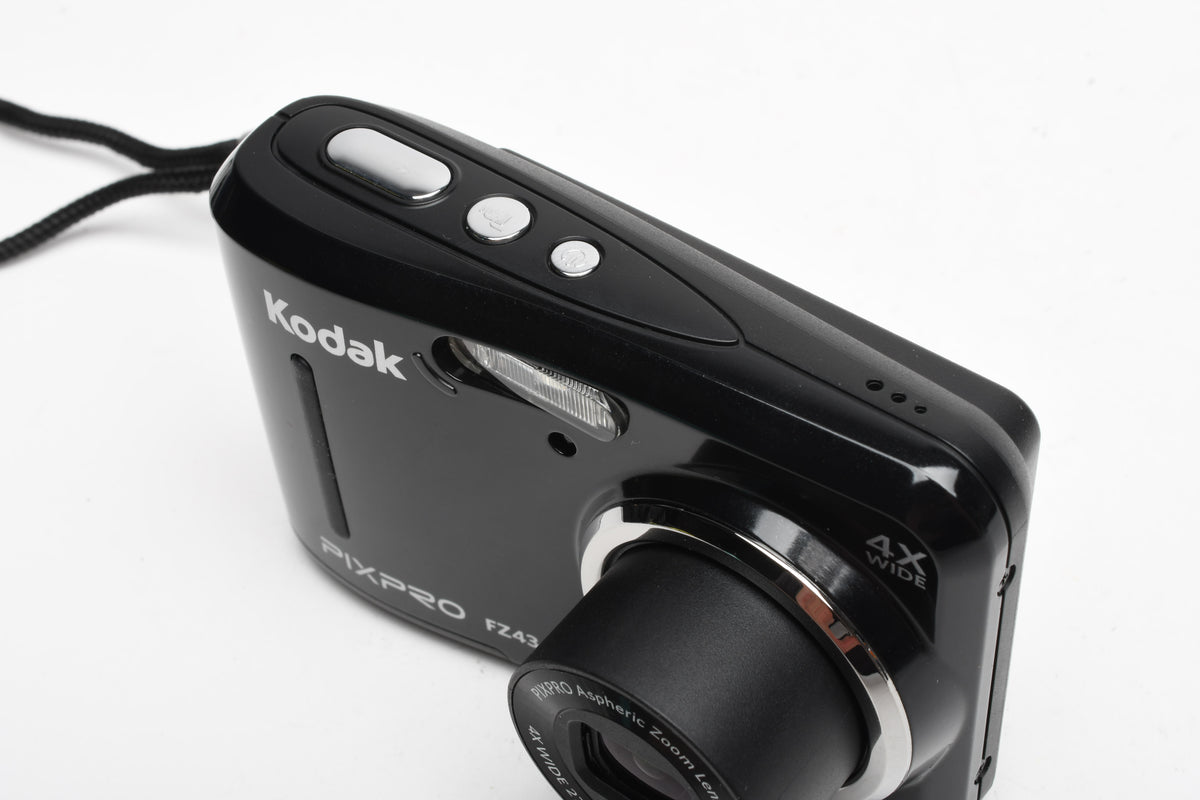 Kodak FZPro FZ43 16MP Digital Point&Shoot camera (Black), Strap, Great!