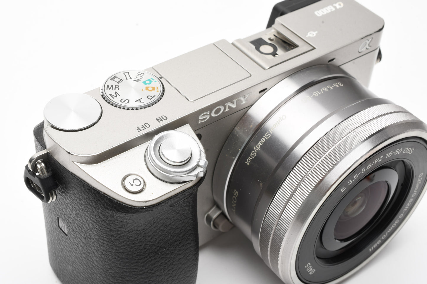 Sony A6000 Mirrorless w/16-50mm zoom, 2X batts+charger, Only 2859 Acts!