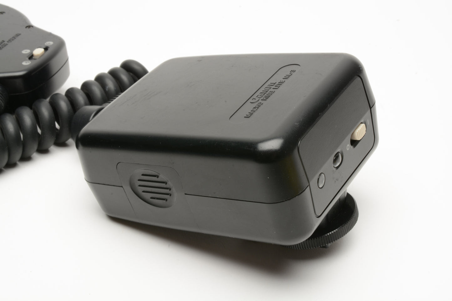 Canon Macro Ring Lite ML-3 TTL macro flash, tested, works well, Nice macro