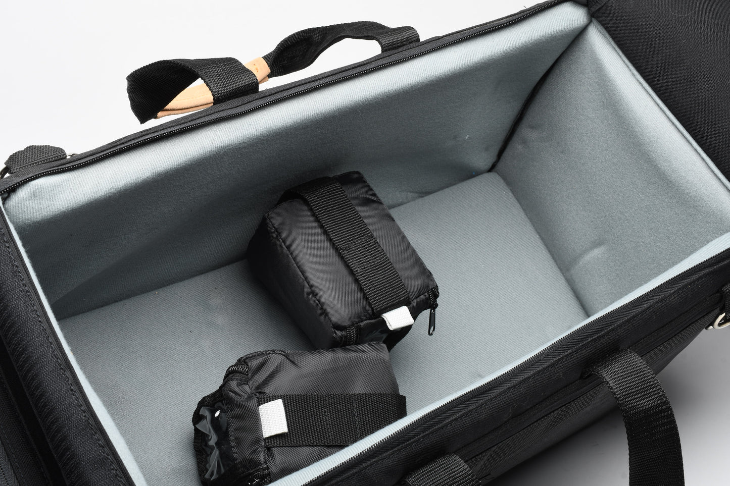 PortaBrace Semirigid Cargo Case +2X Lens pouches ~23x10x10, Mint-