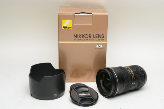 Nikon AF-S Nikkor 24-70mm f2.8G ED N zoom lens, caps, hood, boxed, USA Version, sharp!