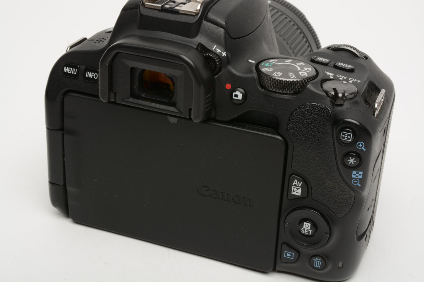 Canon EOS Rebel SL2 body, battery, charger, strap, UV, only 7147 acts!