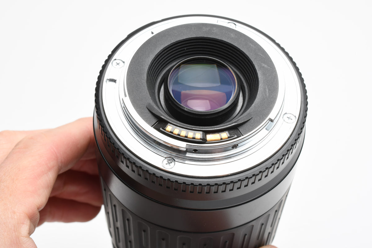 Canon EF 75-300mm f4-5.6 Telephoto zoom, caps, Great!