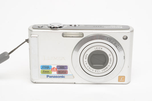 Panasonic Lumix DMC-FS3 (Silver) 6MP Digital Point&Shoot, case, strap, batt+charger