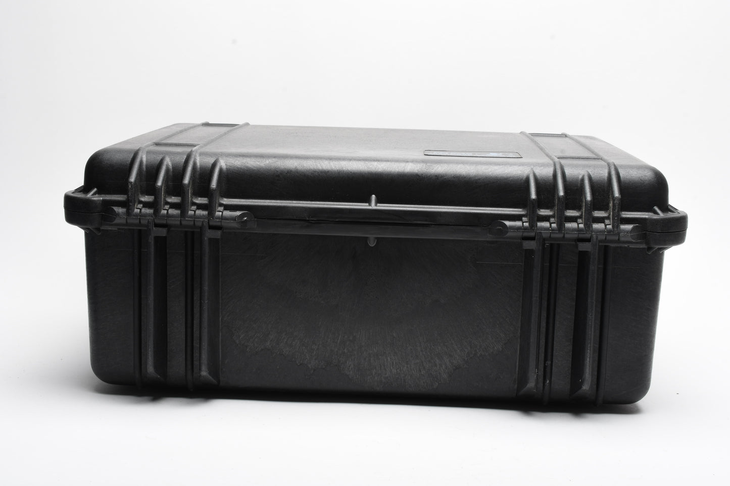 Pelican 1550 Black weatherproof case 20.7 × 17.2 × 8.4", clean, w/cut-up foam